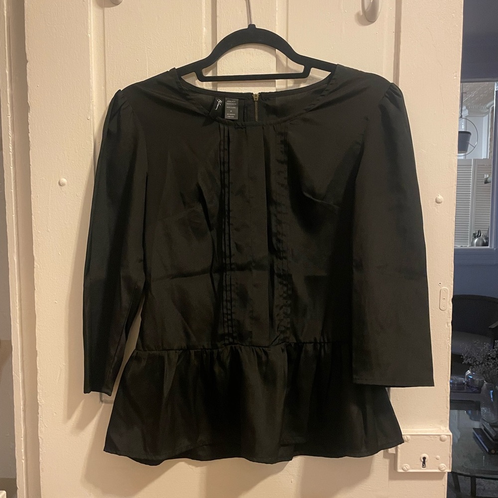 Black back zip blouse
